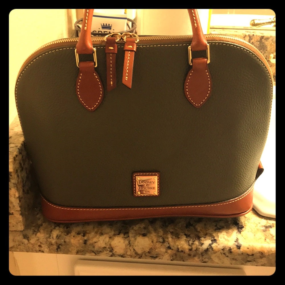 Dooney and Bourke NEW pebble grain zip zip satchel